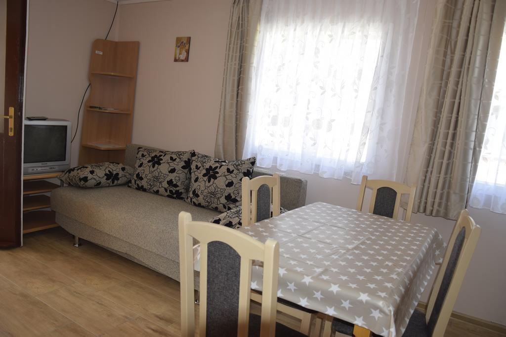 Fortuna Apartmanhazak Bogacs Bagian luar foto