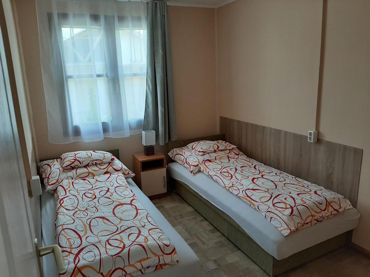 Fortuna Apartmanhazak Bogacs Bagian luar foto