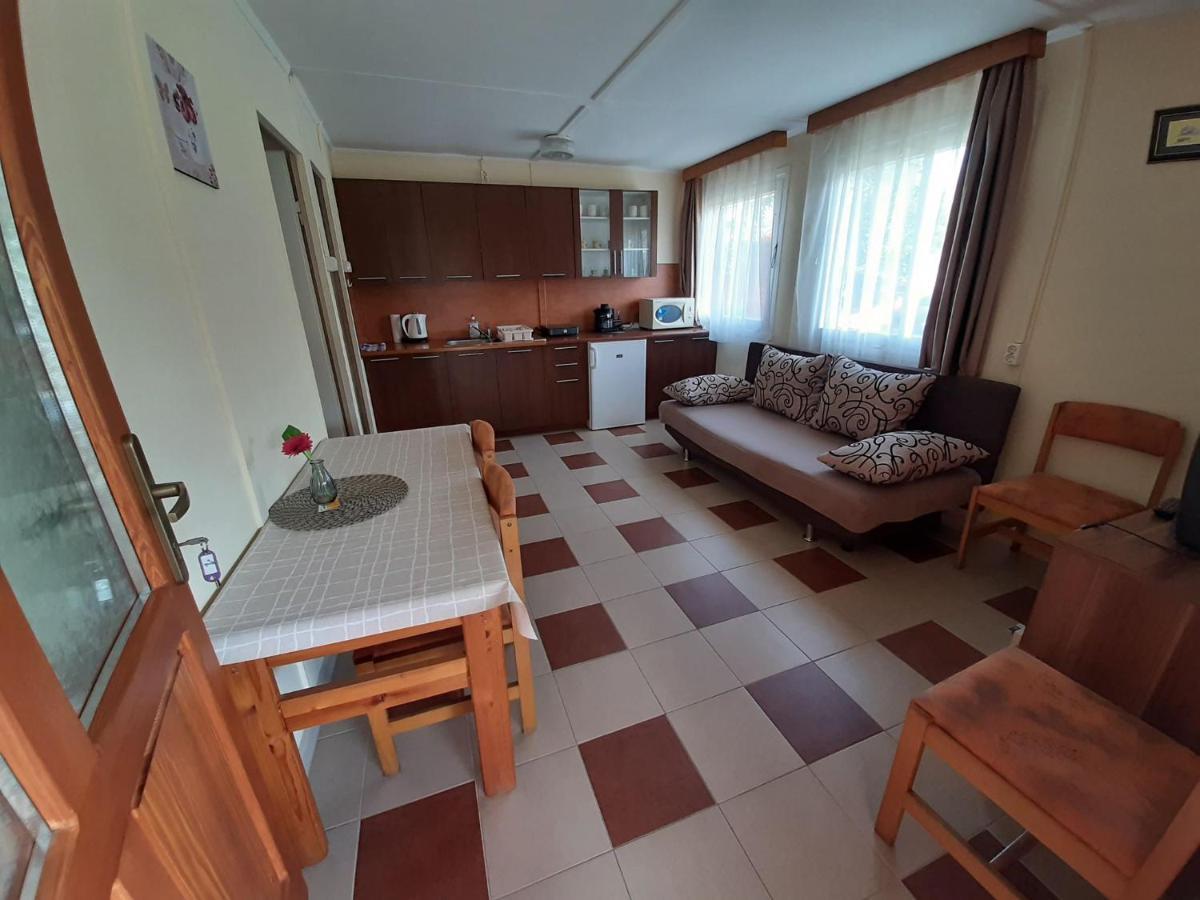 Fortuna Apartmanhazak Bogacs Bagian luar foto
